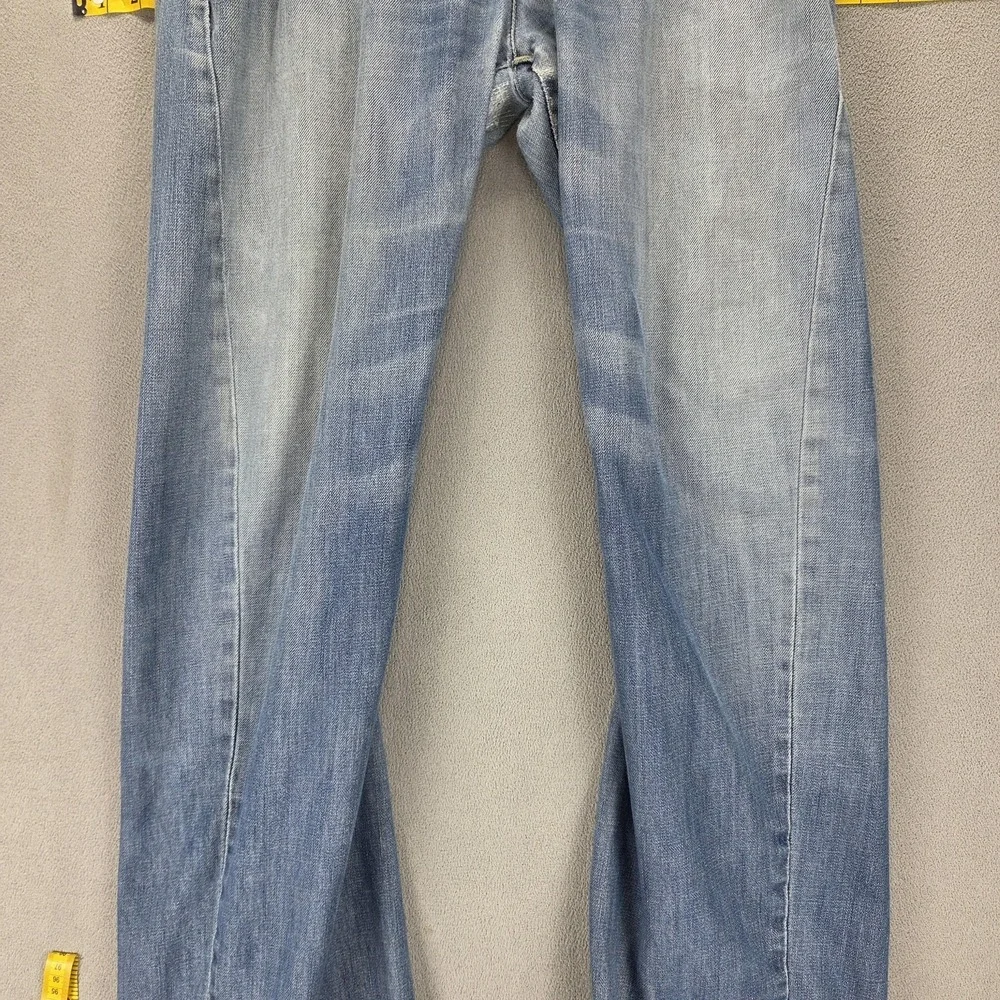 Vintage Levis Engineered Jeans Mens Blue Twisted Medium Wash Zip Fly Fits 34x32
